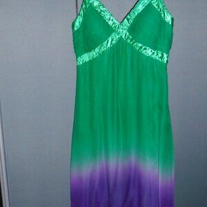 Sangria silky dress